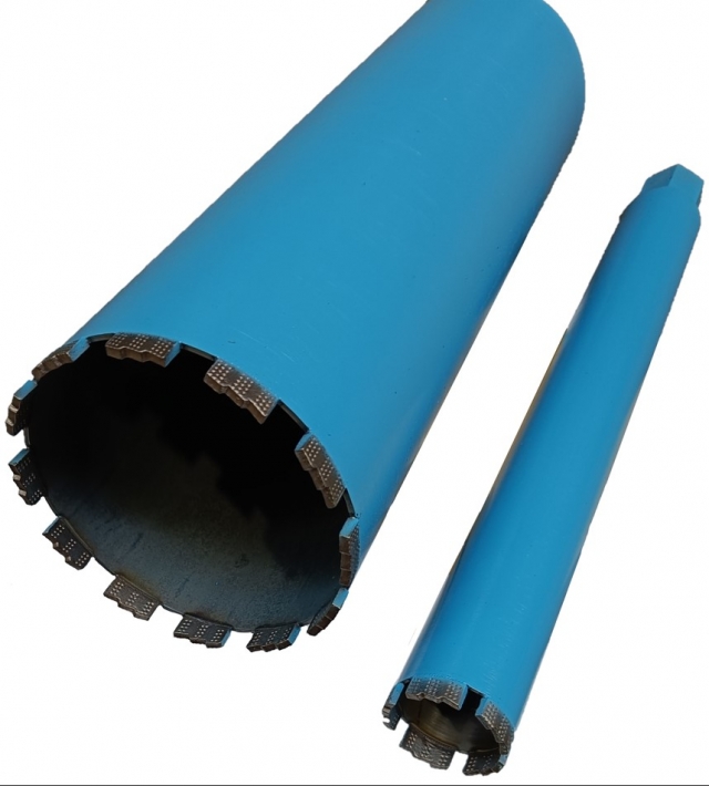 <p>Diamantboren voor boren in beton en metselwerk met diamantboormachines</p>